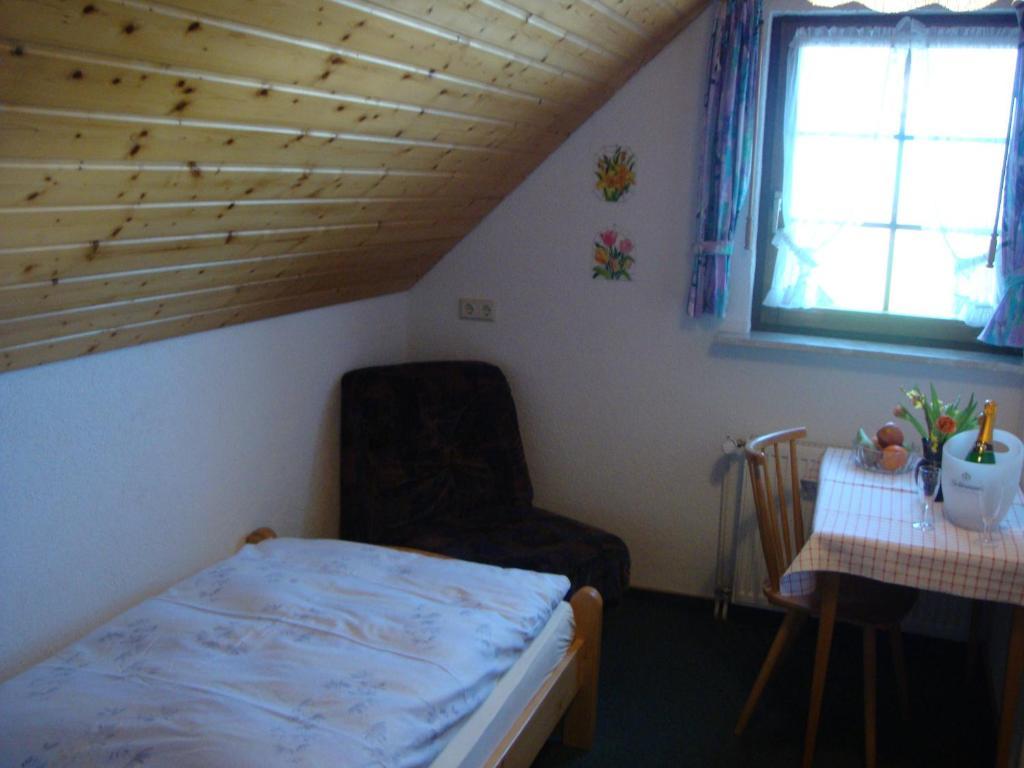 Mettenberger Hof - Pension Grafenhausen Room photo